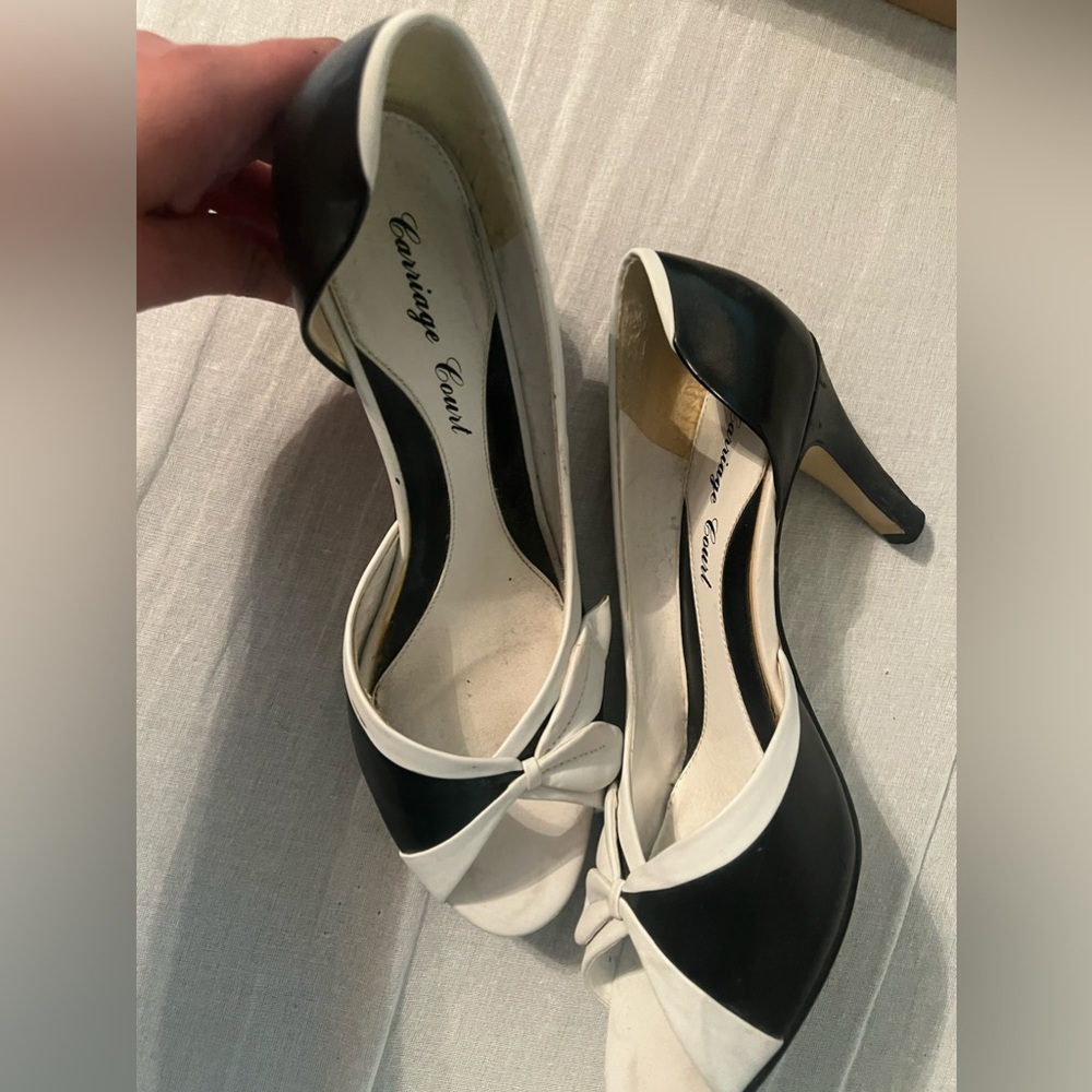 Vintage Carriage Court Maria Black and White High Heels - Picture 4 of 13